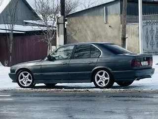 BMW 525 1990 г